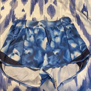 Lululemon Hotty Hot shorts